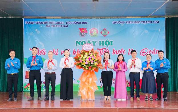 NGÀY HỘI THIẾU NHI VUI KHỎE TIẾN BƯỚC LÊN ĐOÀN